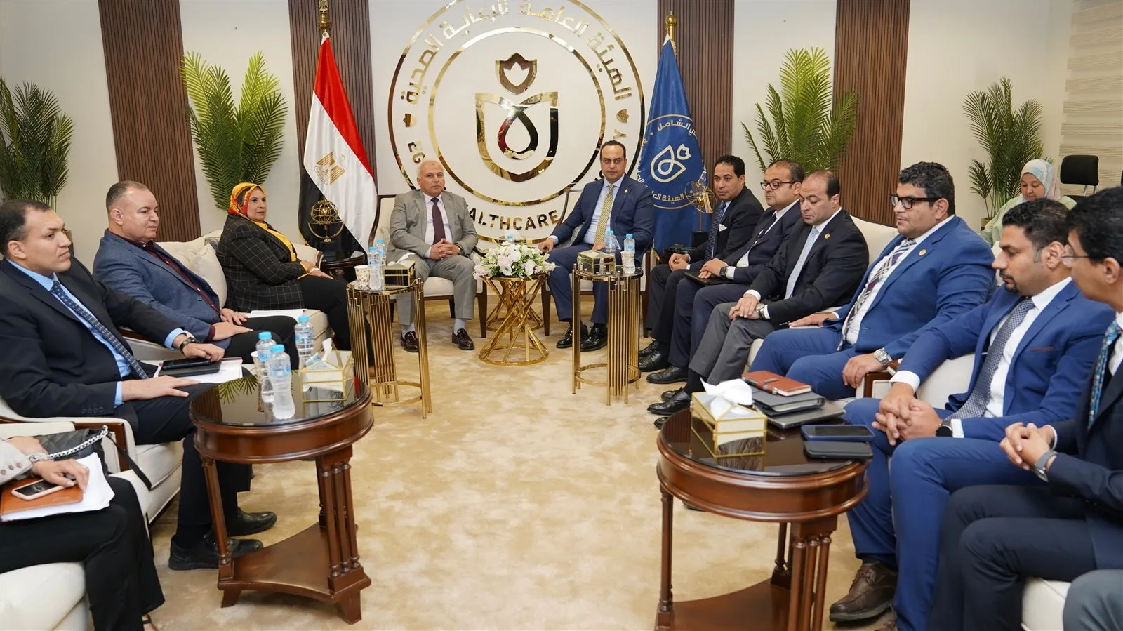 رئيسا هيئة الرعاية الصحية وشركة الخدمات الطبية يشاركان في توقيع اتفاقية تعاون مشترك رئيسا هيئة الرعاية الصحية وشركة الخدمات الطبية يشاركان في توقيع اتفاقية تعاون مشترك