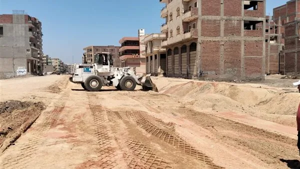 محافظ الغربية يراقب سير أعمال رصف وتغطية مصرف الزهار بطول 750 مترًا