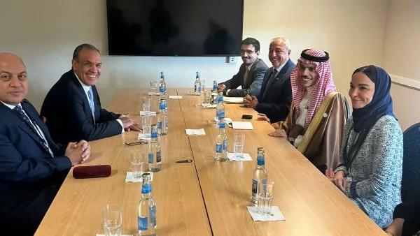 منتدى أوسلو: وزير الخارجية يلتقي نظيره السعودي ويعبر عن تقديره للتقدم السريع في العلاقات الثنائية بين البلدين منتدى أوسلو: وزير الخارجية يلتقي نظيره السعودي ويعبر عن تقديره للتقدم السريع في العلاقات الثنائية بين البلدين