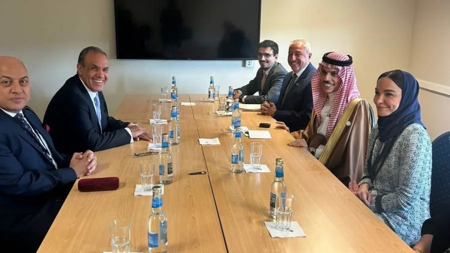 وزير الخارجية والهجرة يناقش مع نظيره السعودي خلال منتدى أوسلو وزير الخارجية والهجرة يناقش مع نظيره السعودي خلال منتدى أوسلو