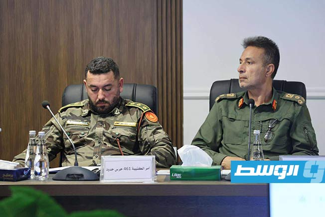 اجتماع المنفي مع قادة عسكريين لبحث الأوضاع الأمنية في طرابلس، 11 يونيو 2025. (المجلس الرئاسي)
