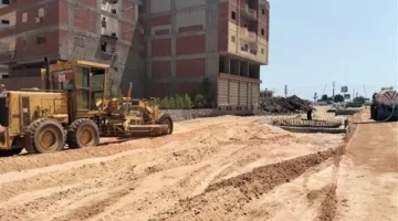 بالتفاصيل.. محافظ الغربية يراقب عملية رصف وتغطية مصرف الزهار في مركز قطور