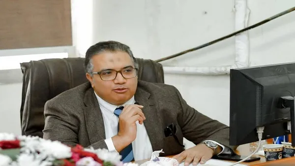 رئيس جامعة المنوفية يُعيّن الدكتور أحمد الجمال عميدًا لمعهد الأورام في إطار خطة استراتيجية جديدة. رئيس جامعة المنوفية يُعيّن الدكتور أحمد الجمال عميدًا لمعهد الأورام في إطار خطة استراتيجية جديدة.