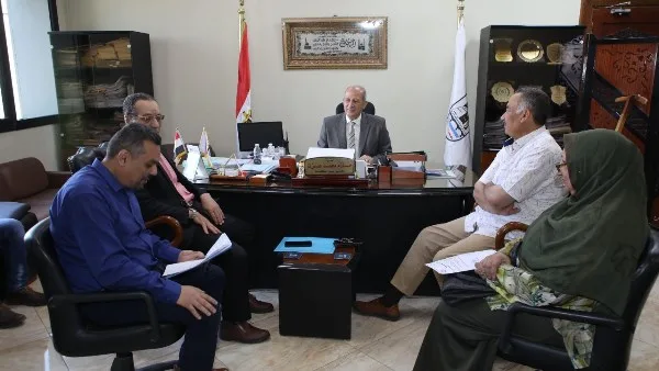 لجنة لمراقبة جمع مستحقات مشاريع الصرف الزراعي في بني سويف لجنة لمراقبة جمع مستحقات مشاريع الصرف الزراعي في بني سويف