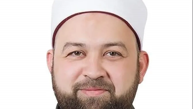 يسري عزام يباشر تنفيذ قرار نقله إلى أسوان: اللهم اجعلنا دائمًا في خدمة دعوتك. يسري عزام يباشر تنفيذ قرار نقله إلى أسوان: اللهم اجعلنا دائمًا في خدمة دعوتك.