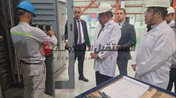 وزير الكهرباء والطاقة المتجددة يتفقد مصانع شركة “اكس دى إجيماك” في السويس
