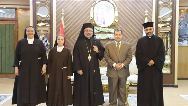 رئيس جامعة جنوب الوادي يلتقي وفد من الكنيسة الكاثوليكية رئيس جامعة جنوب الوادي يلتقي وفد من الكنيسة الكاثوليكية