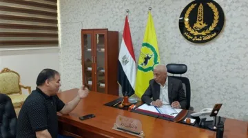 محافظ شمال سيناء يجتمع بمدير التموين لمناقشة تحسين الأداء في القطاع التمويني