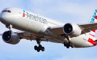 طائرة أمريكية تغير مسارها نتيجة خطأ غير عادي