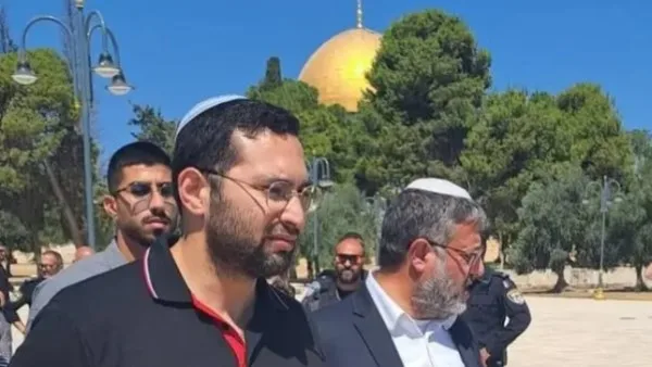 وزارة الأوقاف الفلسطينية تستنكر اقتحام بن غفير للمسجد الأقصى وزارة الأوقاف الفلسطينية تستنكر اقتحام بن غفير للمسجد الأقصى