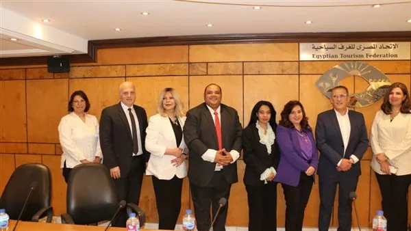 الاتحاد المصري للغرف السياحية يبرم اتفاقية لتدريب الكوادر ومواءمة التعليم مع احتياجات سوق العمل الاتحاد المصري للغرف السياحية يبرم اتفاقية لتدريب الكوادر ومواءمة التعليم مع احتياجات سوق العمل
