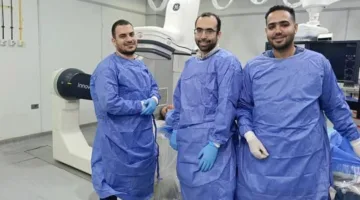 فريق طبي في مستشفى ملوي يحقق نجاحًا في إنقاذ مسن من جلطات وسد رئوي وتصلب الشرايين.