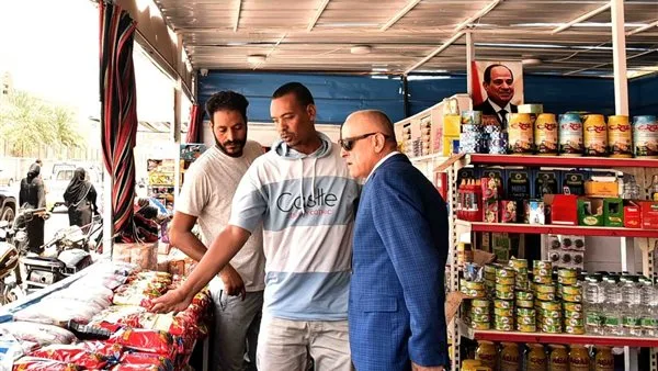 محافظ الأقصر يتخذ مجموعة من الخطوات لتعزيز الخدمات وتعزيز النظافة العامة محافظ الأقصر يتخذ مجموعة من الخطوات لتعزيز الخدمات وتعزيز النظافة العامة