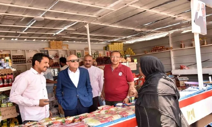 محافظ الأقصر يعلن عن مجموعة من الإجراءات لتعزيز الخدمات والنظافة محافظ الأقصر يعلن عن مجموعة من الإجراءات لتعزيز الخدمات والنظافة