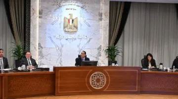 مدبولي يقود اجتماع اللجنة الاقتصادية لمراقبة الإصلاحات وتقليص الديون وتحسين مناخ الاستثمار