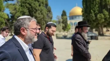 إعلام عبري: بن غفير ينتقد الشرطة بسبب منع مستوطنين من الرقص في الأقصى