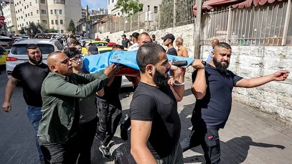 استشهاد 10 فلسطينيين، من بينهم أطفال، جراء قصف الاحتلال على غزة وخان يونس استشهاد 10 فلسطينيين، من بينهم أطفال، جراء قصف الاحتلال على غزة وخان يونس