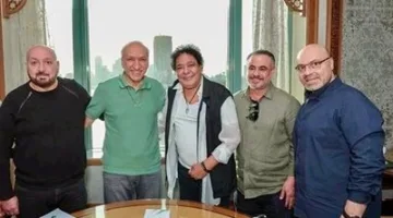 بعد بضع ساعات من إصداره، أغنية “ملامحنا” للكينج محمد منير تتصدر قائمة الترند.