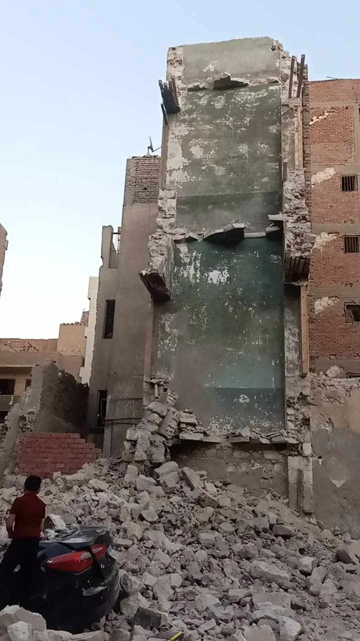 مدير مركز المنيا: المبنى الذي انهار تم إصدار قرار بهدمه مدير مركز المنيا: المبنى الذي انهار تم إصدار قرار بهدمه