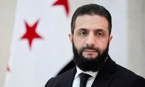 مبعوث ترامب: الشريعة قد تمثل “هدفًا للجماعات المتطرفة” وعلينا إنشاء نظام لحمايتها، ولا توجد شروط لرفع العقوبات عن سوريا. مبعوث ترامب: الشريعة قد تمثل “هدفًا للجماعات المتطرفة” وعلينا إنشاء نظام لحمايتها، ولا توجد شروط لرفع العقوبات عن سوريا.