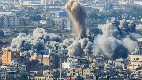 خرق جديد لوقف إطلاق النار: شهيد وثلاث إصابات نتيجة غارة إسرائيلية على إحدى قرى بنت جبيل جنوبي لبنان خرق جديد لوقف إطلاق النار: شهيد وثلاث إصابات نتيجة غارة إسرائيلية على إحدى قرى بنت جبيل جنوبي لبنان