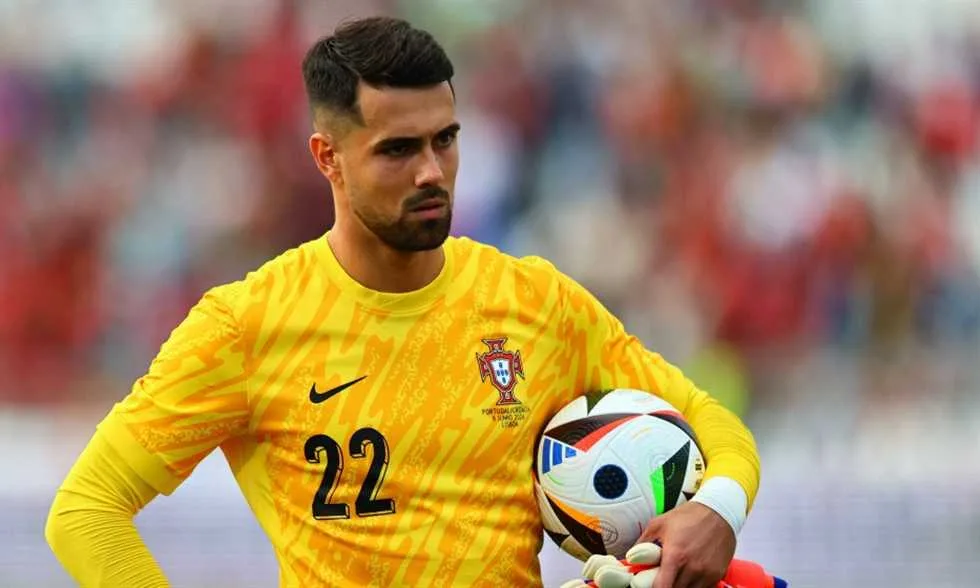 كأس العالم للأندية – حارس البرتغال و”الصفقة السعودية” يتصدران قائمة بورتو لمواجهة الأهلي كأس العالم للأندية – حارس البرتغال و”الصفقة السعودية” يتصدران قائمة بورتو لمواجهة الأهلي