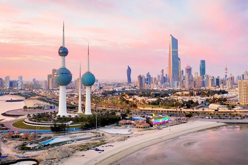 الكويت تطالب العمال الأجانب في القطاع الخاص بالحصول على “إذن مغادرة” قبل الرحيل الكويت تطالب العمال الأجانب في القطاع الخاص بالحصول على “إذن مغادرة” قبل الرحيل