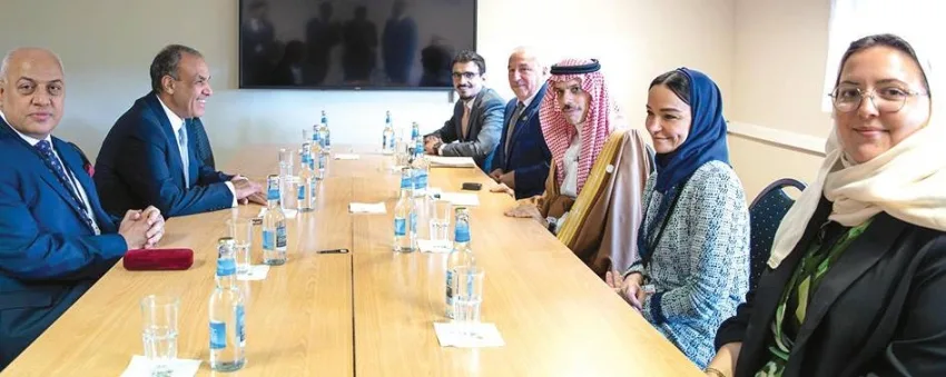 بن فرحان يناقش الأوضاع الإقليمية مع وزيري الخارجية المصري والإيراني بن فرحان يناقش الأوضاع الإقليمية مع وزيري الخارجية المصري والإيراني