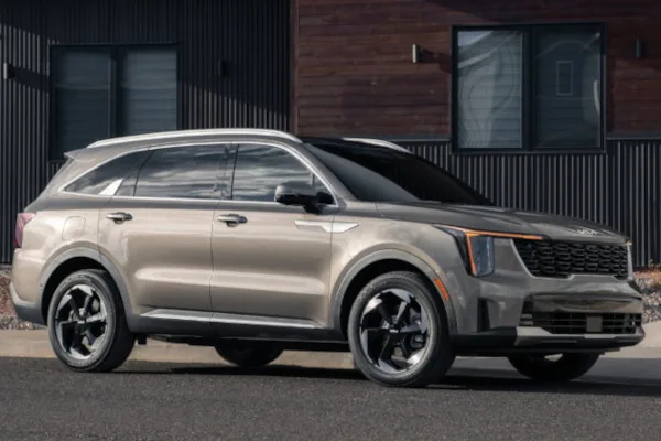 مميزات كيا سورينتو 2025 الـ SUV الجديدة مميزات كيا سورينتو 2025 الـ SUV الجديدة