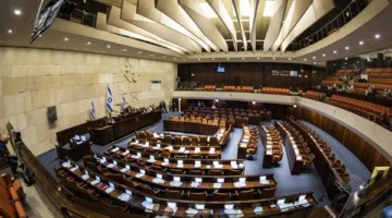 إعلام إسرائيلي: الحريديم يؤخرون الاقتراع على حل الكنيست إلى الأسبوع القادم