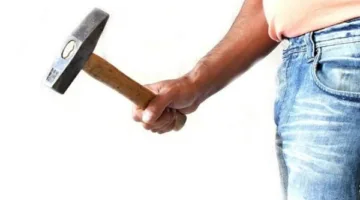 يرغب في استخدامه لأغراض غير قانونية.. قرار حول المتهم بكسر رأس ديلر في العمرانية.