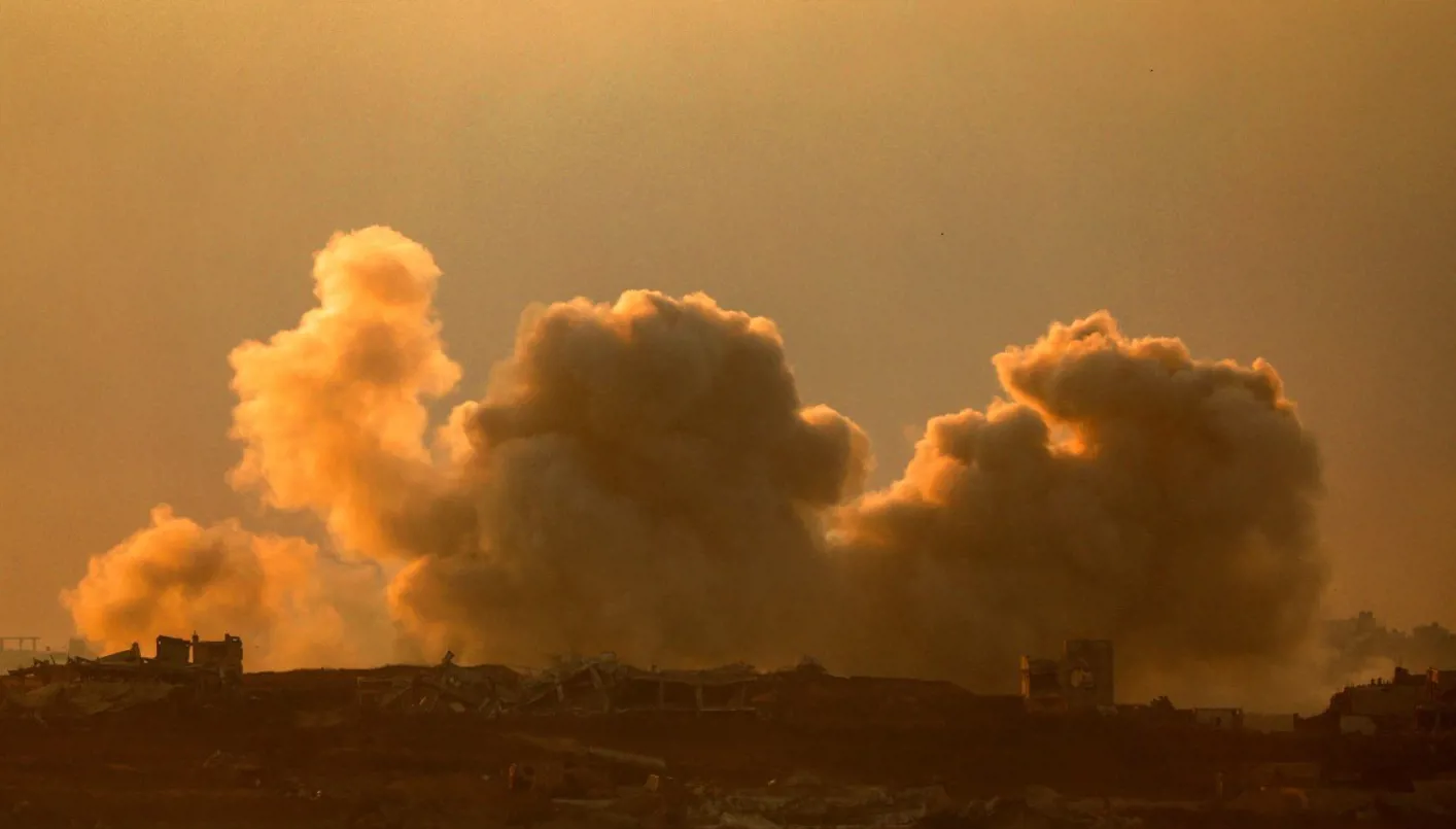 غزة تحت القصف: casualties from Israeli strikes on aid seekers near Netzarim Junction. غزة تحت القصف: casualties from Israeli strikes on aid seekers near Netzarim Junction.