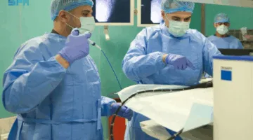 التخصصي يحقق نجاحاً في أول عملية تصغير معدة بالمنظار لمُتبرع بكلى في المنطقة