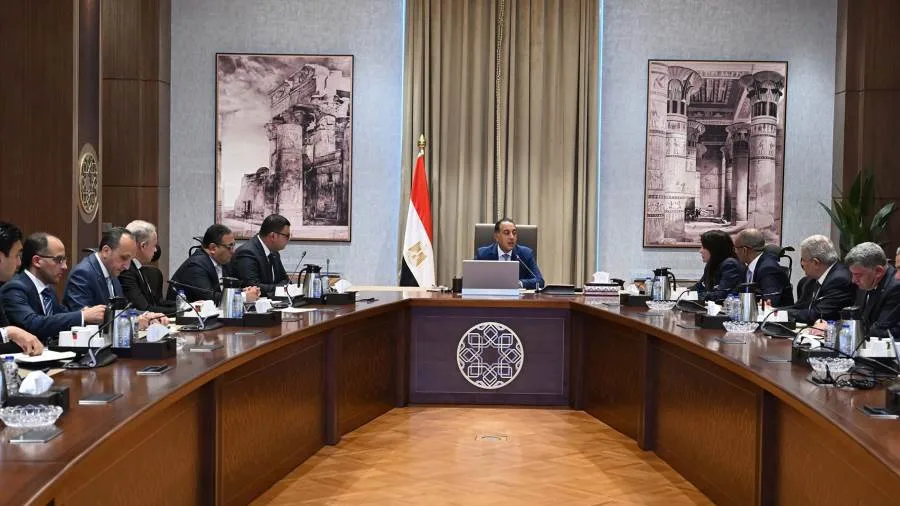 رئيس الوزراء يراقب استراتيجيات وتدابير توسيع مشروعات تحلية مياه البحر وتطوير الصناعة المرتبطة بها. رئيس الوزراء يراقب استراتيجيات وتدابير توسيع مشروعات تحلية مياه البحر وتطوير الصناعة المرتبطة بها.
