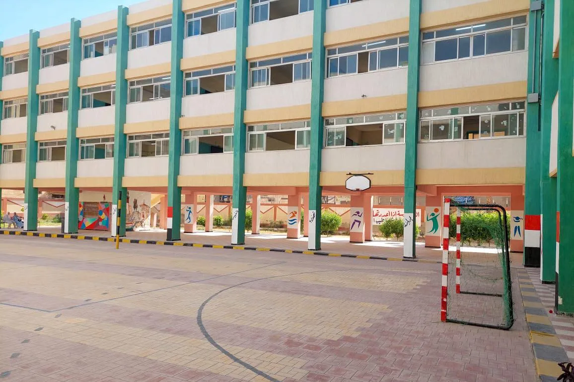 محافظ الإسكندرية يراقب التحضيرات الأخيرة لامتحانات الثانوية العامة لعام 2024-2025 محافظ الإسكندرية يراقب التحضيرات الأخيرة لامتحانات الثانوية العامة لعام 2024-2025