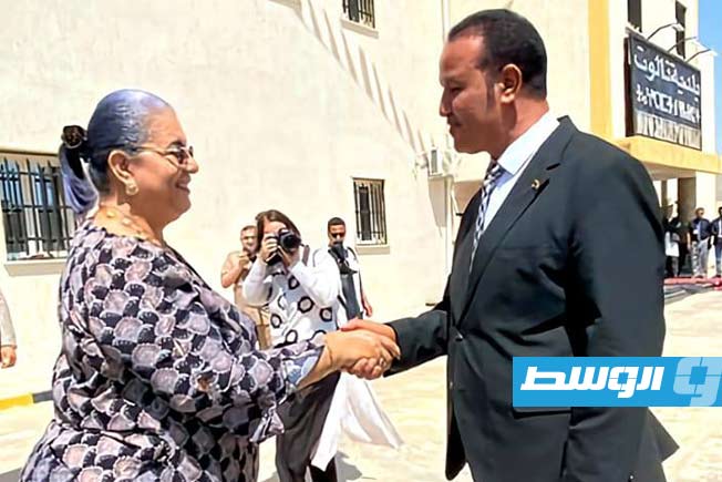 تيتيه خلال عقد اجتماع مع عمداء بلديات ومشايخ ونشطاء في نالوت، 12 يونيو 2025. (بلدية نالوت)