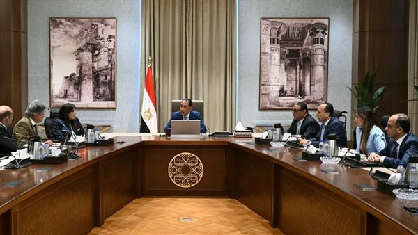 رئيس الوزراء يتناول التوصيات والاقتراحات المقدمة في برنامج “المواجهة” التلفزيوني رئيس الوزراء يتناول التوصيات والاقتراحات المقدمة في برنامج “المواجهة” التلفزيوني