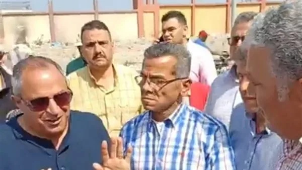 محافظ بورسعيد يعلن انتهاء العقد مع شركة التنظيف البريطانية: “أخفقوا في أداء الواجب” محافظ بورسعيد يعلن انتهاء العقد مع شركة التنظيف البريطانية: “أخفقوا في أداء الواجب”