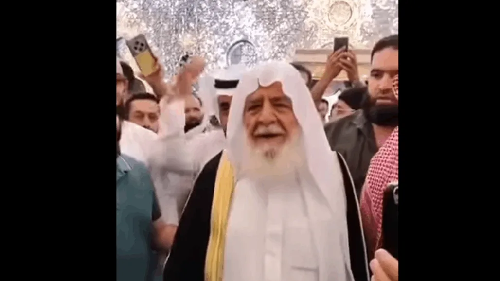 العرعور يزور ضريح السيدة زينب (ع) ويصرح: ليست لدينا تأكيدات على أن مكان دفنك هنا (فيديو) العرعور يزور ضريح السيدة زينب (ع) ويصرح: ليست لدينا تأكيدات على أن مكان دفنك هنا (فيديو)