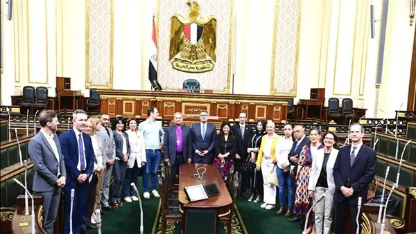 لجنة حقوق الإنسان في مجلس النواب تجتمع مع وفد الحوار المصري الألماني لاستعراض جهود تعزيز حقوق الإنسان وتمكين الفئات الاجتماعية. لجنة حقوق الإنسان في مجلس النواب تجتمع مع وفد الحوار المصري الألماني لاستعراض جهود تعزيز حقوق الإنسان وتمكين الفئات الاجتماعية.