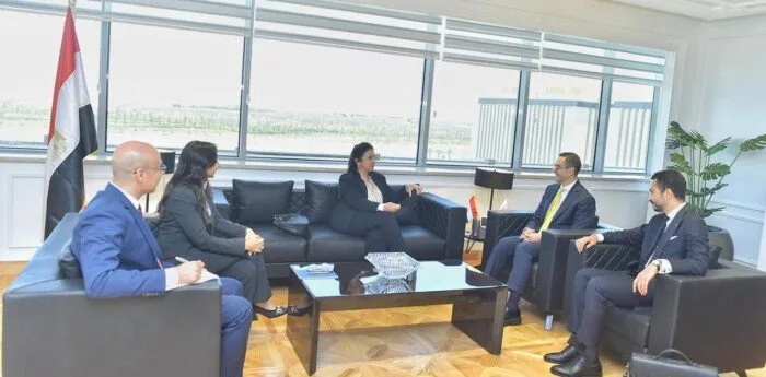 وزير الاستثمار يناقش مع شركة «AXA» عناصر قطاع التأمين في مصر وزير الاستثمار يناقش مع شركة «AXA» عناصر قطاع التأمين في مصر