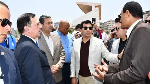 وزير الشباب ومحافظ دمياط يزوران موقع الأعمال الإنشائية في نادي سيتي كلوب وزير الشباب ومحافظ دمياط يزوران موقع الأعمال الإنشائية في نادي سيتي كلوب