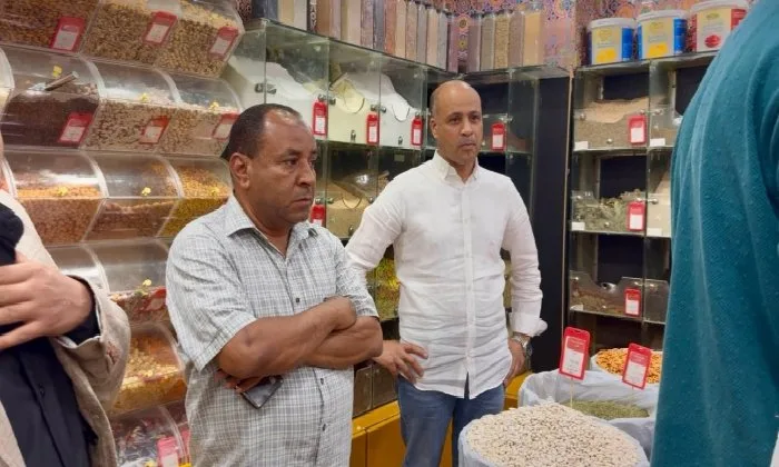 حملة تفتيش واسعة في قنا تكشف عن مخالفات ومواد غذائية تالفة في المطاعم والمتاجر حملة تفتيش واسعة في قنا تكشف عن مخالفات ومواد غذائية تالفة في المطاعم والمتاجر