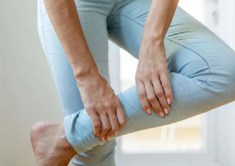 هل تواجه مشكلة تململ الساق؟ حل اقتصادي قد يخلصك من معاناتك. هل تواجه مشكلة تململ الساق؟ حل اقتصادي قد يخلصك من معاناتك.