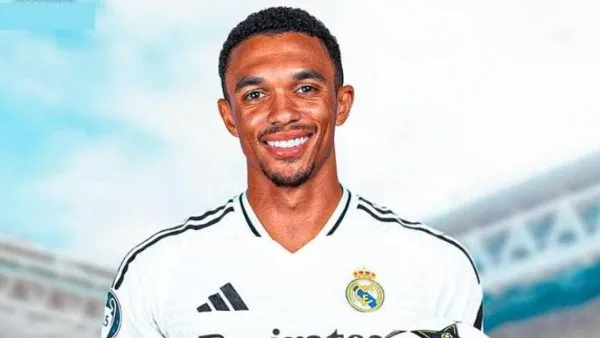 أول ظهور بقميص الملكي: أرنولد يؤكد أن ريال مدريد هو حلم تحقق ويطمح لصنع تاريخ جديد. أول ظهور بقميص الملكي: أرنولد يؤكد أن ريال مدريد هو حلم تحقق ويطمح لصنع تاريخ جديد.