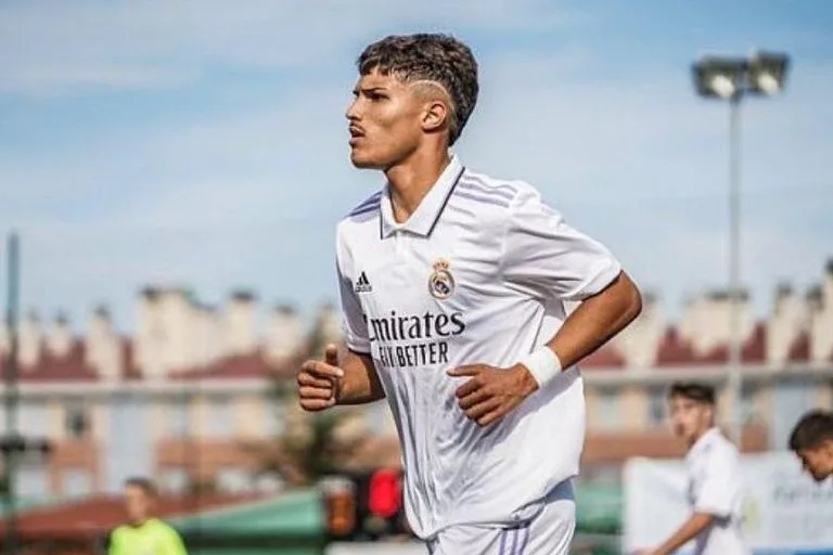 مع إبراهيم دياز.. 3 مواهب مغربية تسعى للانضمام إلى الفريق الأول لريال مدريد مع إبراهيم دياز.. 3 مواهب مغربية تسعى للانضمام إلى الفريق الأول لريال مدريد