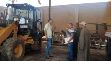 “الزرقاني” يراقب تقدم العمل في وحدة كفر عشما ويتابع تجهيزات الحملة الميكانيكية