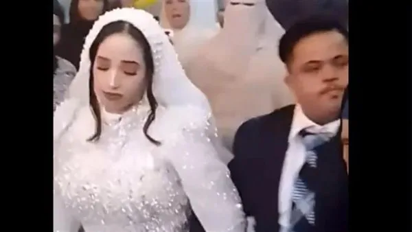 العروس تبكي والقانون يتدخل: عقوبات وعقوبات مالية في زواج قاصر بالشرقية العروس تبكي والقانون يتدخل: عقوبات وعقوبات مالية في زواج قاصر بالشرقية