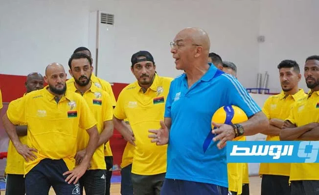 استمرار دورة تدريب مدربي الكرة الطائرة في بنغازي استمرار دورة تدريب مدربي الكرة الطائرة في بنغازي