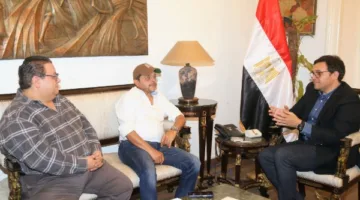 بتوجيه من وزير الثقافة | محمد هنيدي يُدشّن أبرز مسرح تاريخي في مصر من خلال هذا العرض